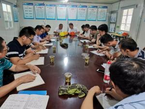 城市集團副總經理王鵬一行赴第一醫院改擴建項目開展“三服務”工作